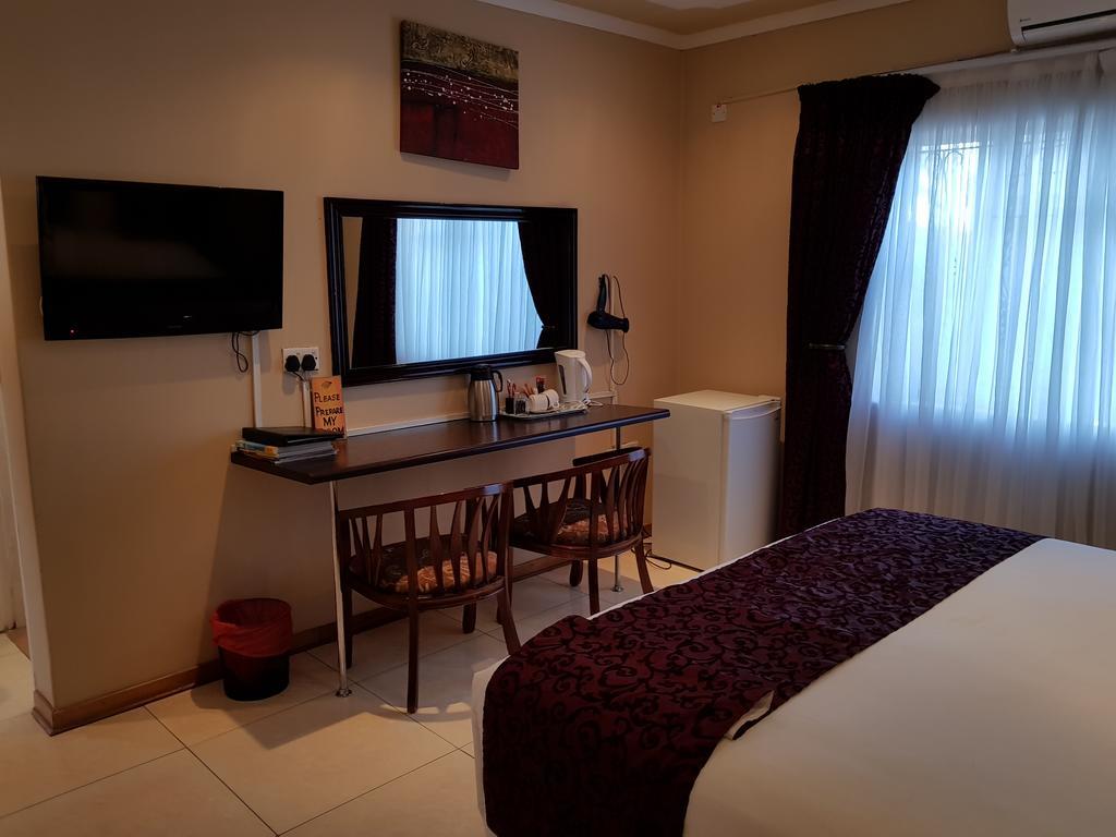 Batho Pele Lodge Gaborone Dış mekan fotoğraf
