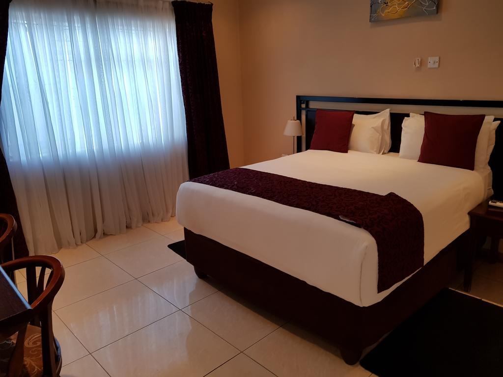 Batho Pele Lodge Gaborone Dış mekan fotoğraf