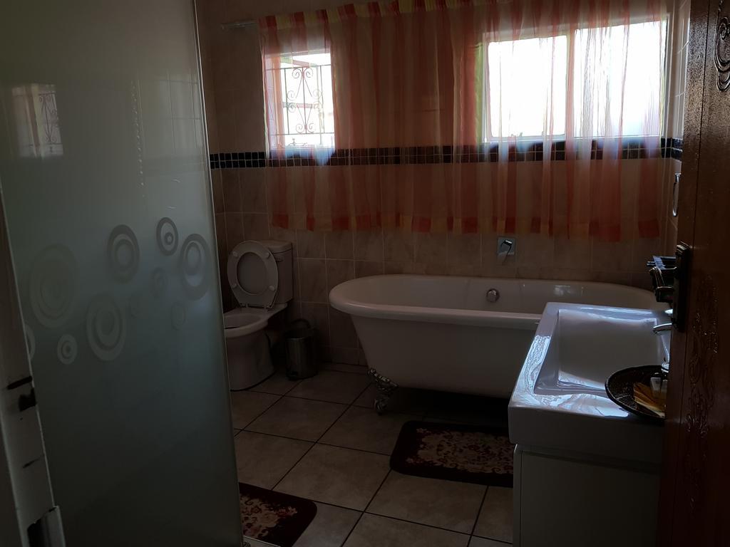 Batho Pele Lodge Gaborone Dış mekan fotoğraf